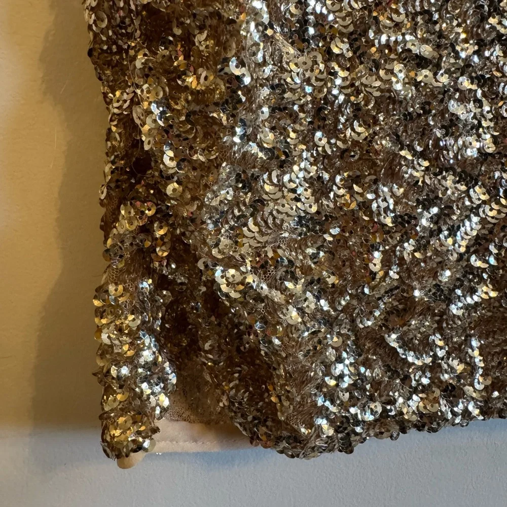Alice + Olivia Metallic Gold Sequin Sleeveless Mini Dress Scoop Neck - Picture 5 of 11